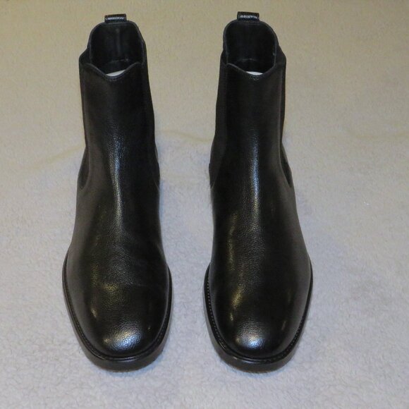Tom Ford Robert Black Grain Leather Plain Toe Chelsea Boot 11